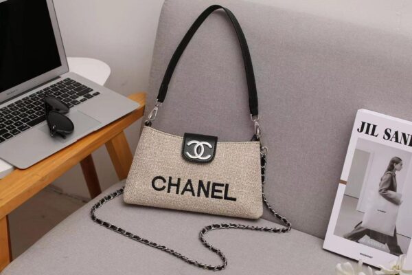 CHANEL Shoulder Bag in Dubai - Image 2