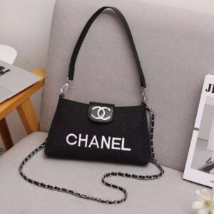 CHANEL Shoulder Bag in Dubai