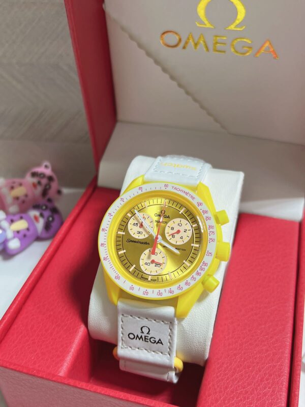 MoonSwatch in Dubai - Image 2