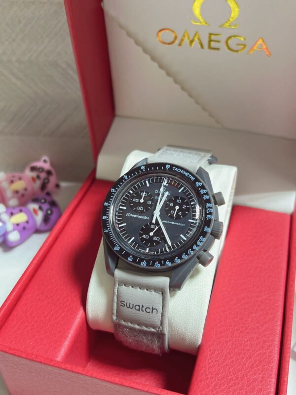 MoonSwatch in Dubai