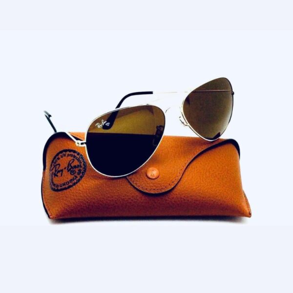 Ray-Ban Aviator Sunglasses in Dubai - Image 3