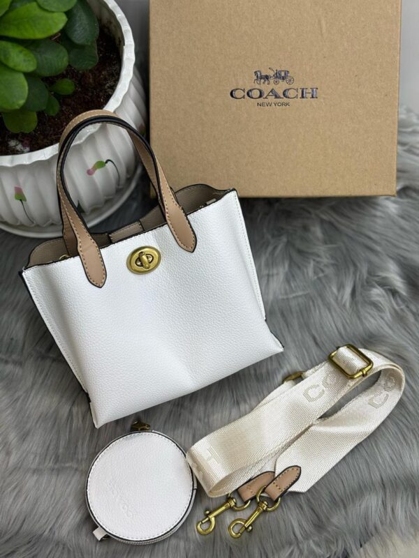 Coach Willow 16 Tote Bag in Leather