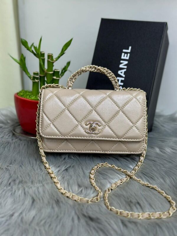 Chanel Pearl Detailed Top Handle Wallet on Chain - Image 3